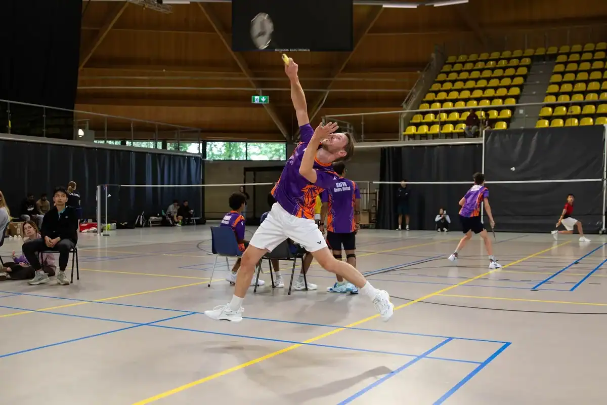 Rudra United player jumping for a smash at Indoor Sport Centrum Eindhoven
